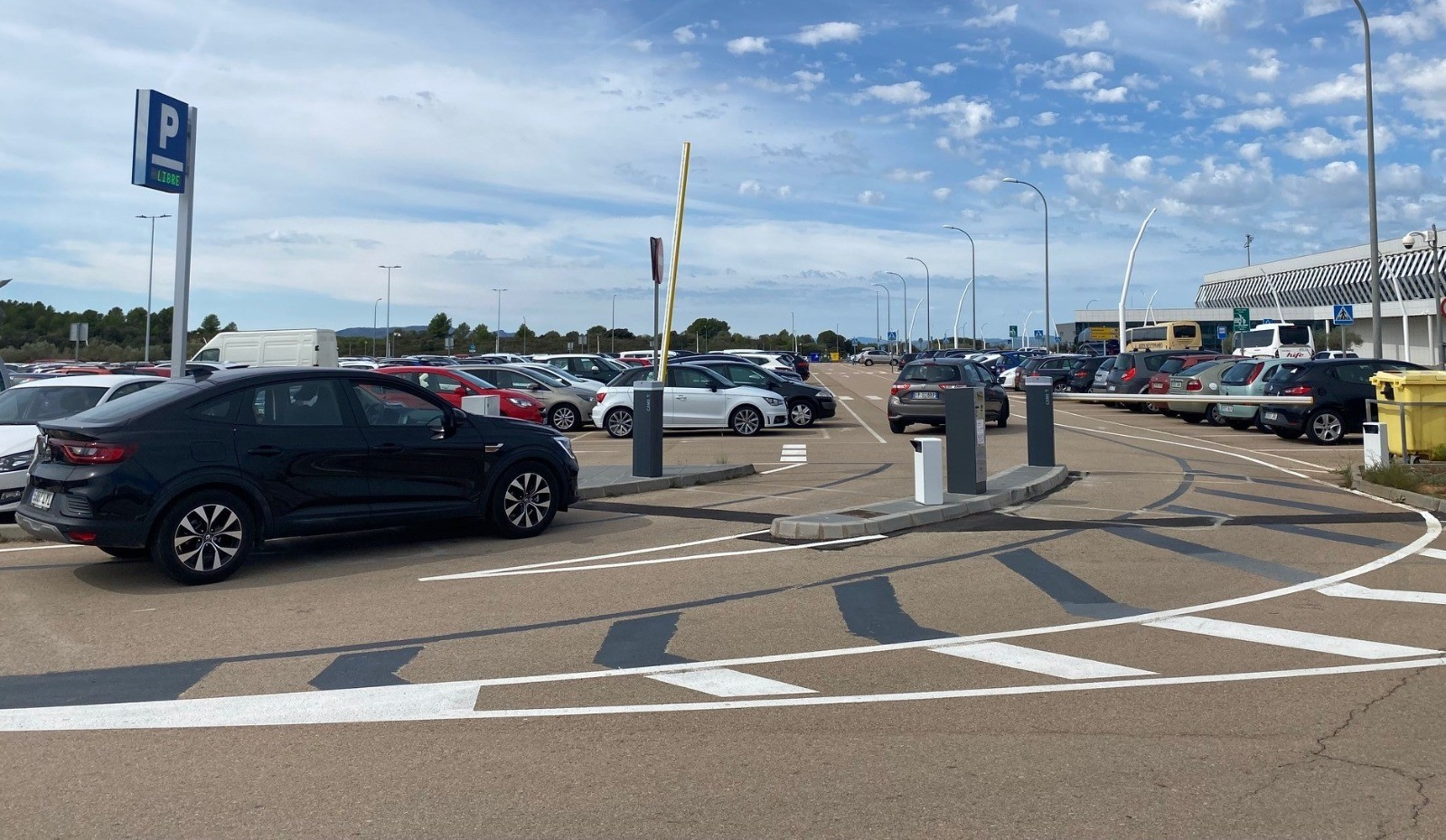 El aeropuerto de Castellón licita la gestión del parking para dar respuesta al incremento de usuarios El aeropuerto de Castellón licita la gestión del parking para dar respuesta al incremento de usuarios