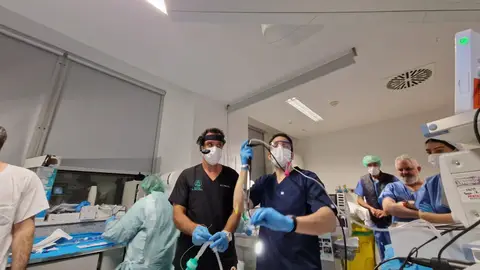 La nueva técnica contra el cáncer de pulmón que se ha llevado a cabo en Asturias: es pionera en Europa La nueva técnica contra el cáncer de pulmón que se ha llevado a cabo en Asturias: es pionera en Europa