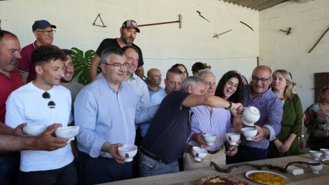 David Castro, alcalde de Ribadumia, durante la presentaci&oacute;n de la Festa do Vi&ntilde;o Tinto de O Saln&eacute;s