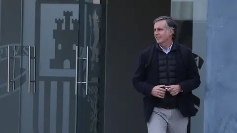 El hijo de Ruiz-Mateos, Pablo Ruiz-Mateos sale de un juicio por ‘Nueva Rumasa’, en la sede de la Audiencia Nacional de San Fernando de Henares, a 29 de enero de 2024, en Madrid (España). El hijo de Ruiz-Mateos, Pablo Ruiz-Mateos sale de un juicio por ‘Nueva Rumasa’, en la sede de la Audiencia Nacional de San Fernando de Henares, a 29 de enero de 2024, en Madrid (España).