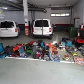 La Guardia Civil desarticula un grupo criminal que se desplazaba desde Madrid y que en cuatro días perpetró más de 20 robos de herramientas en el área de Santiago La Guardia Civil desarticula un grupo criminal que se desplazaba desde Madrid y que en cuatro días perpetró más de 20 robos de herramientas en el área de Santiago
