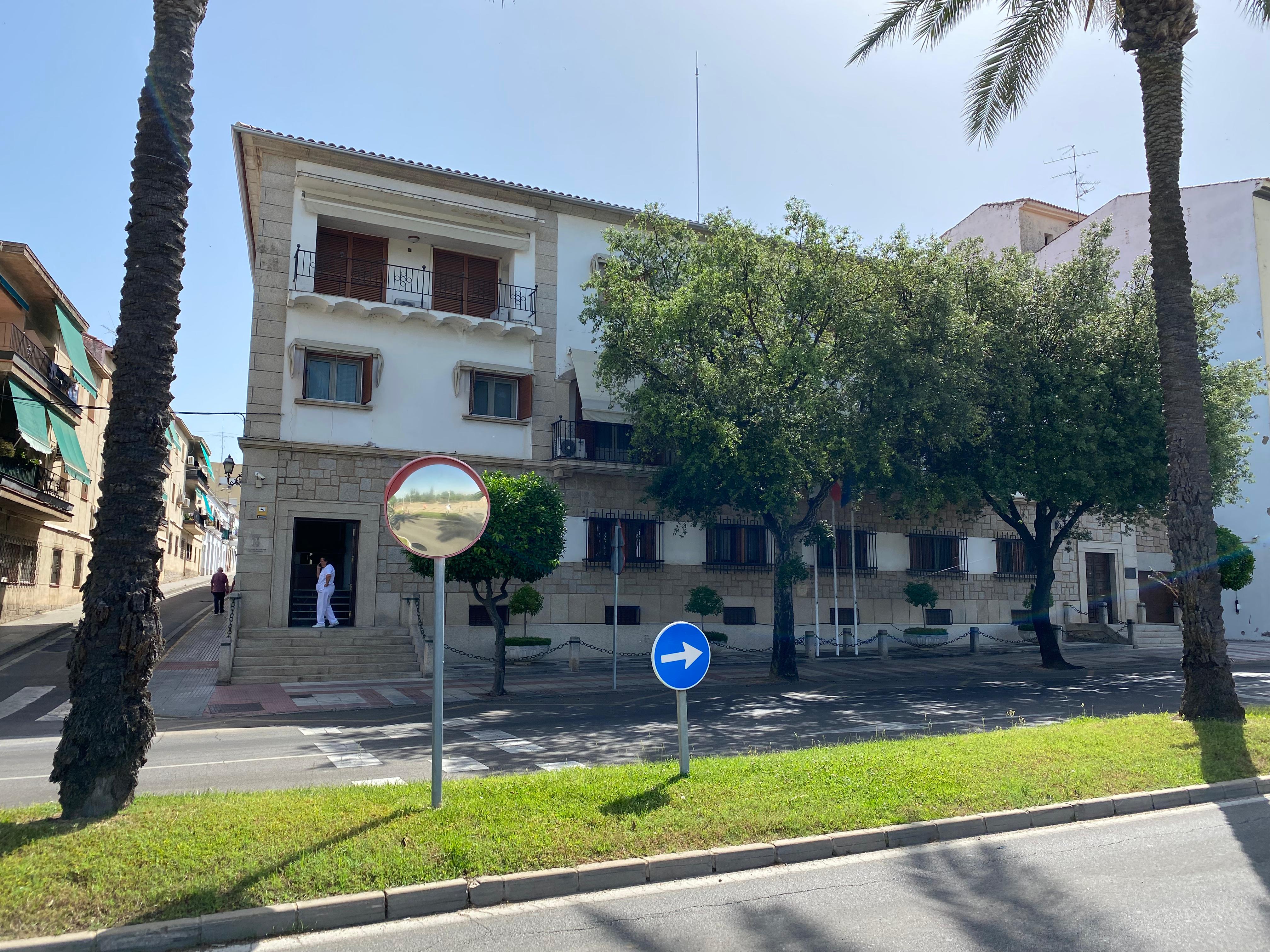 El ayuntamiento de Mérida presentará una moción para exigir a Guardiola que abra la casa de la Presidencia El ayuntamiento de Mérida presentará una moción para exigir a Guardiola que abra la casa de la Presidencia