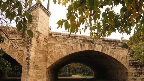Puente del Real grafitis
