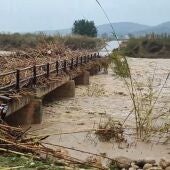 Puente sobre el río Magro a su paso por Llombai el día 29 de octubre