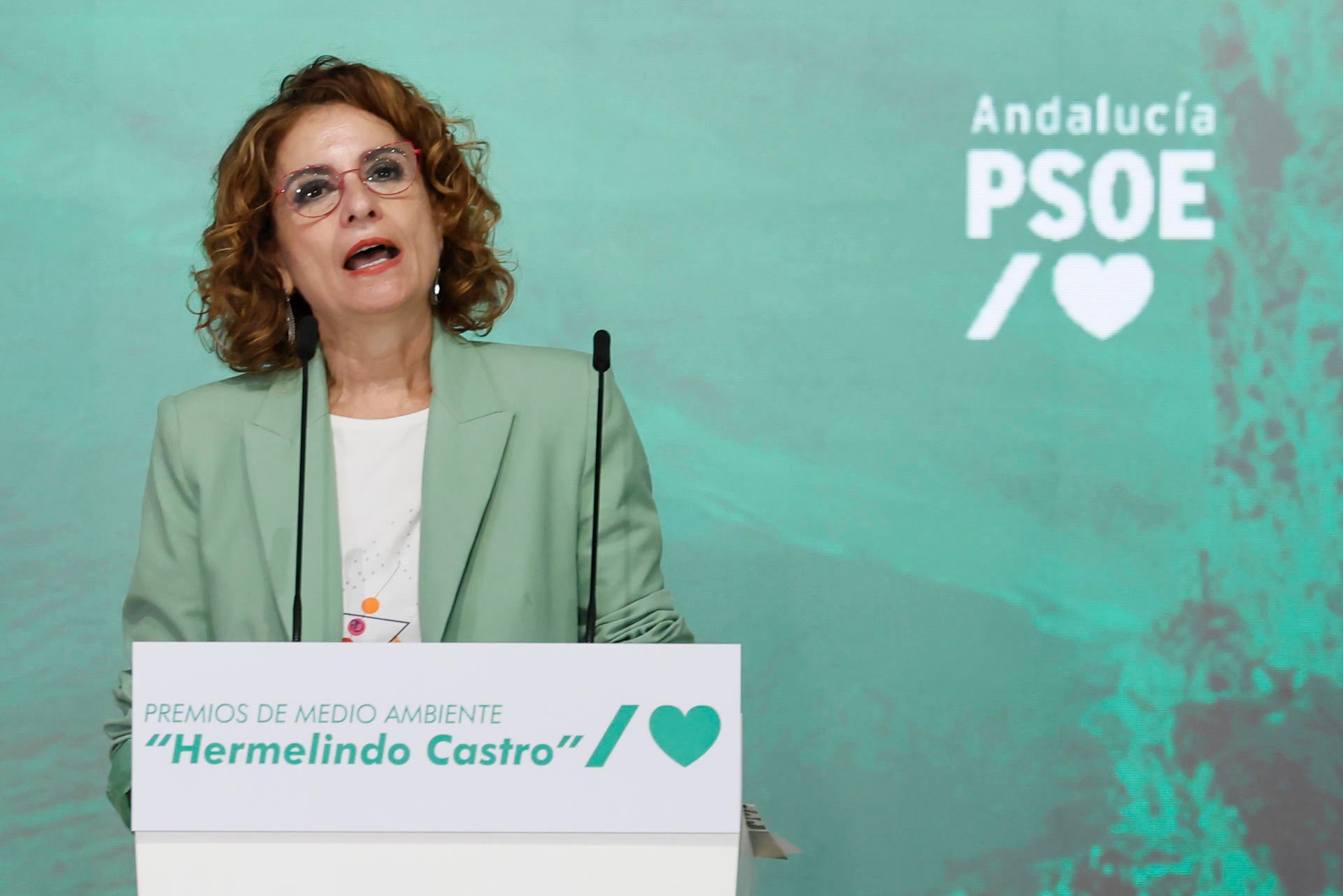 Montero desecha la idea de una moción de censura "no hay una alternativa al Gobierno progresista" Montero desecha la idea de una moción de censura "no hay una alternativa al Gobierno progresista"