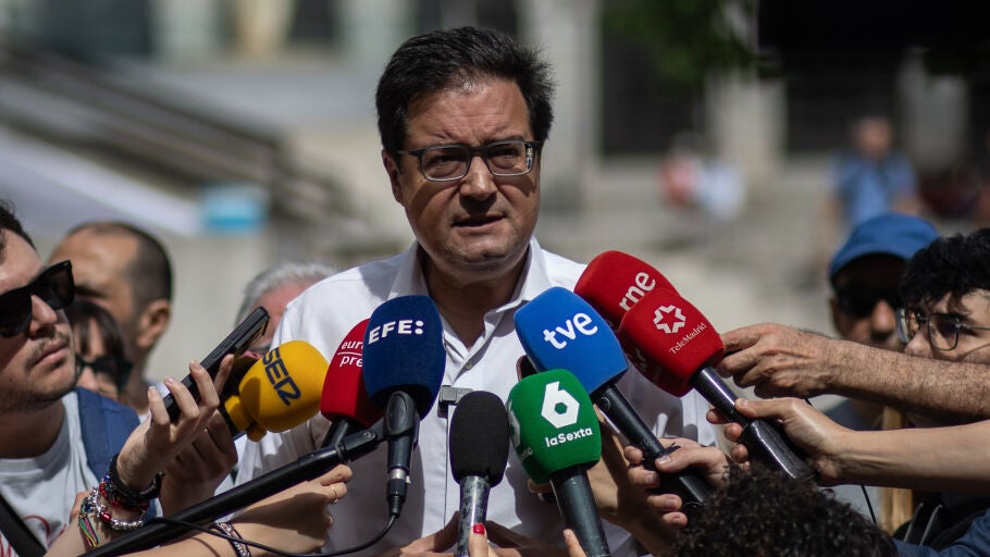 El ministro para la Transformaci&oacute;n Digital, &oacute;scar L&oacute;pez, en el acto por las 7.291 personas que murieron en las residencias