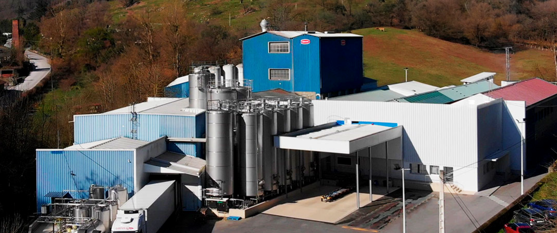 Satisfacción en Piloña: Queserías Lafuente compra las antiguas instalaciones de Chupa-Chups en la localidad de Villamayor Satisfacción en Piloña: Queserías Lafuente compra las antiguas instalaciones de Chupa-Chups en la localidad de Villamayor