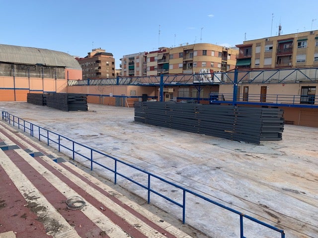 El Ayuntamiento de Alzira actuará en el polideportivo Fontana Mogort El Ayuntamiento de Alzira actuará en el polideportivo Fontana Mogort