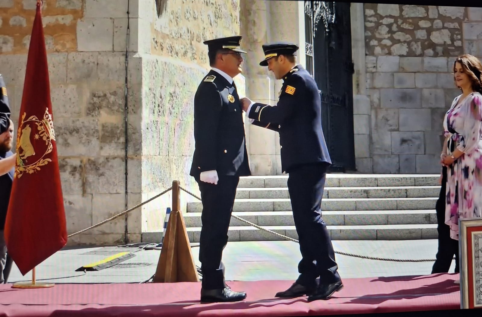 El intendente de la Policía Local de Vila-real, Ramón Martínez, recibió la Cruz de Policía Local de Teruel por "Servicios Distinguidos" El intendente de la Policía Local de Vila-real, Ramón Martínez, recibió la Cruz de Policía Local de Teruel por "Servicios Distinguidos"