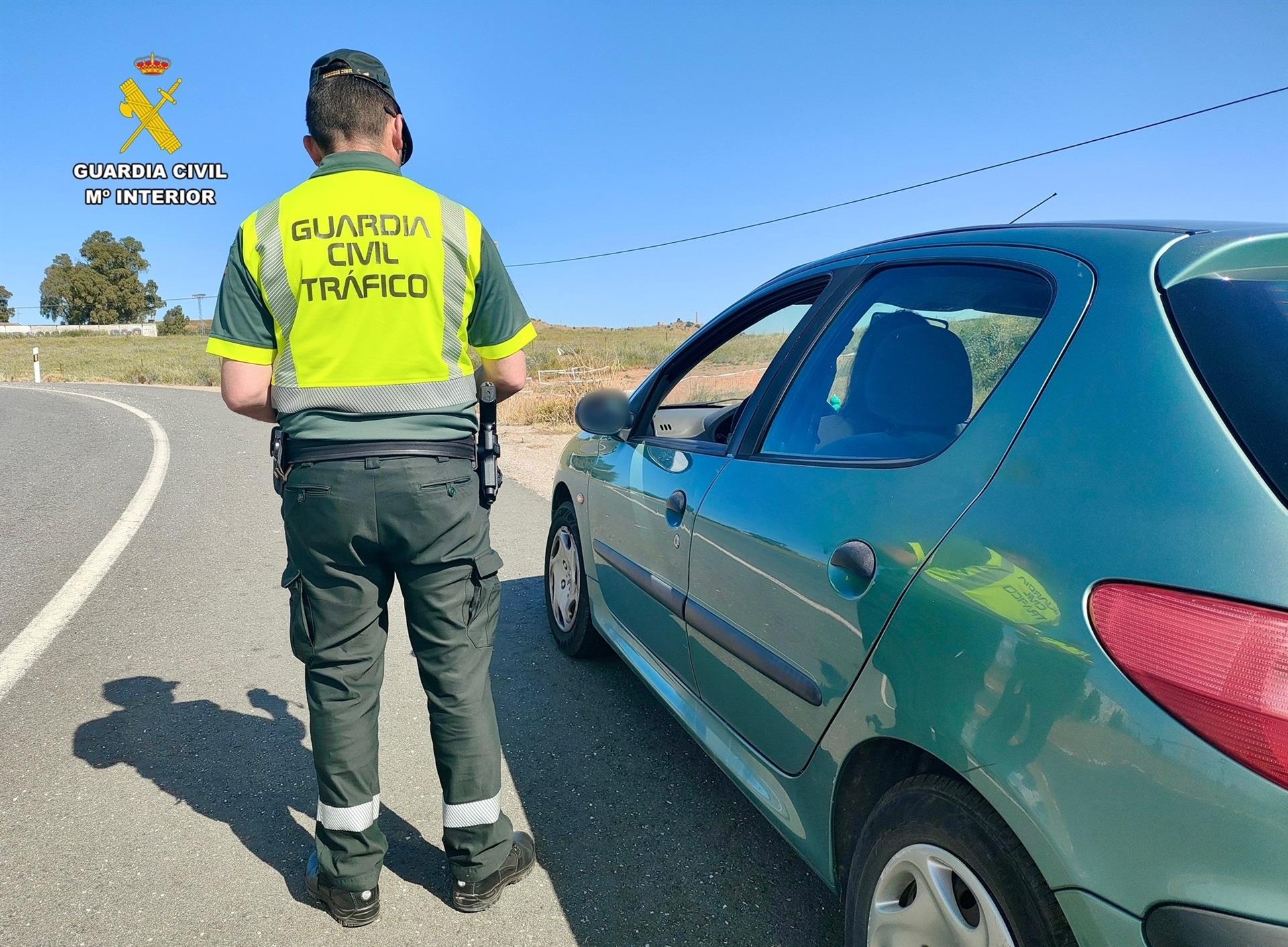 Investigan a 133 personas por conducir sin carnet en la provincia de Cáceres durante el último año Investigan a 133 personas por conducir sin carnet en la provincia de Cáceres durante el último año