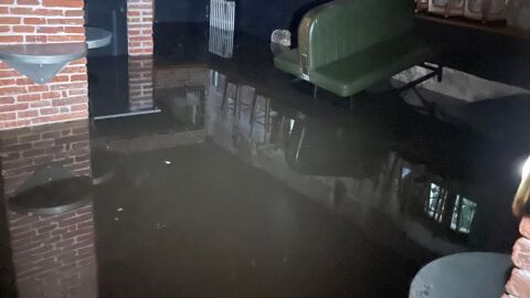 hartazgo de los negocios de calle Esgueva por inundaciones&nbsp; &nbsp;