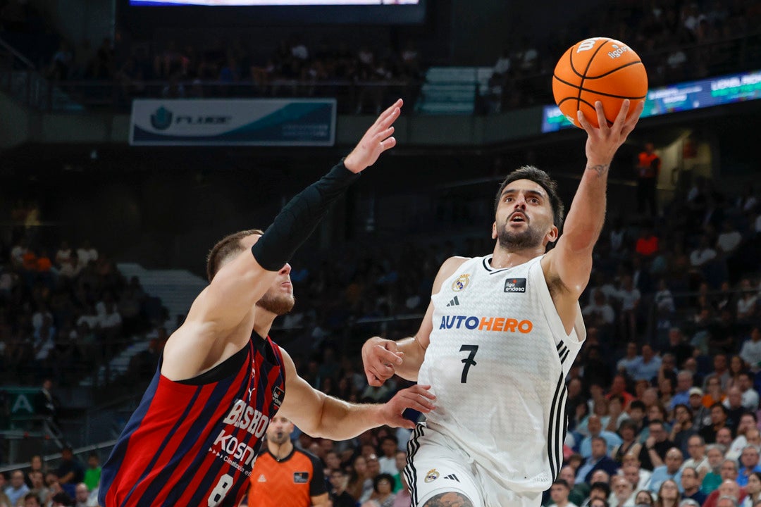 Real Madrid y Barcelona golpean primero Real Madrid y Barcelona golpean primero