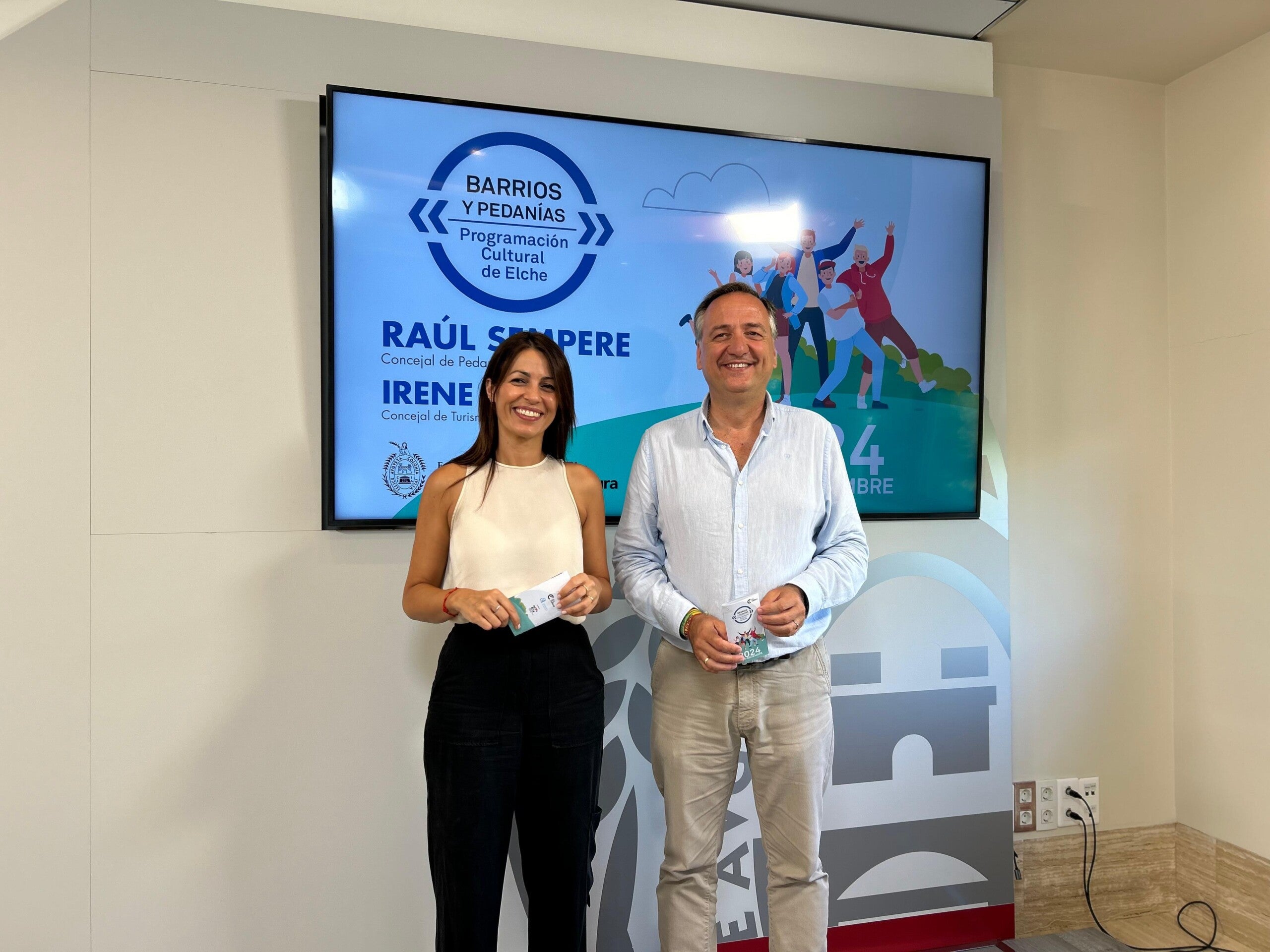 Raúl Sempere (Vox) deja su acta de concejal en el Ayuntamiento de Elche Raúl Sempere (Vox) deja su acta de concejal en el Ayuntamiento de Elche