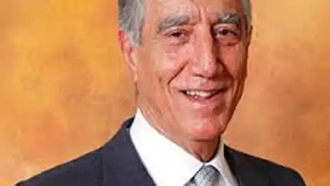 La Real Academia de Medicina de Castilla-La Mancha incorpora como académico de honor al Dr Enrique Moreno, Premio Principe de Asturias La Real Academia de Medicina de Castilla-La Mancha incorpora como académico de honor al Dr Enrique Moreno, Premio Principe de Asturias