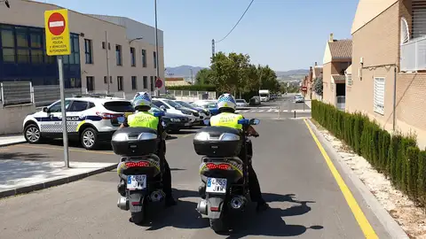 Agentes de la Policía Local de Petrer. Agentes de la Policía Local de Petrer.
