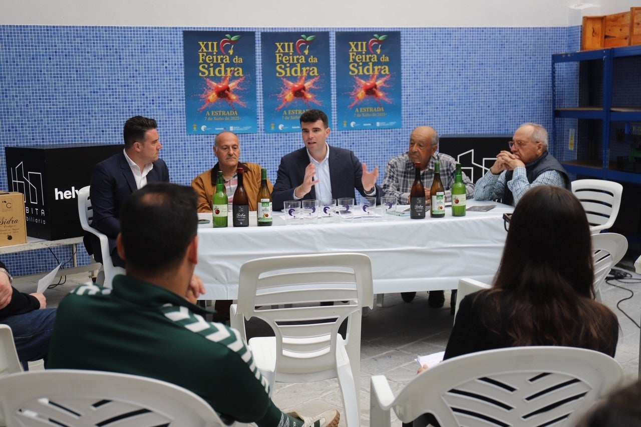 Lagares de toda Europa danse cita la XII Feira da Sidra da Estrada Lagares de toda Europa danse cita la XII Feira da Sidra da Estrada