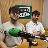 Xurxo Doval e Dani Barredo das Xuventudes Socialistas de Ourense