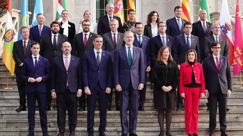 Las autonomías gobernadas por el PP no "plantarán" a Sánchez tras incluirse en la Conferencia de Presidentes sus reivindicaciones Las autonomías gobernadas por el PP no "plantarán" a Sánchez tras incluirse en la Conferencia de Presidentes sus reivindicaciones