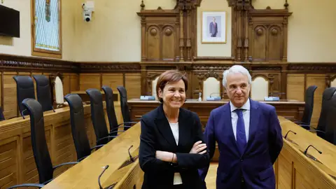 Carmen Moriyón recibe al presidente del TSJA Jesús Chamorro Carmen Moriyón recibe al presidente del TSJA Jesús Chamorro