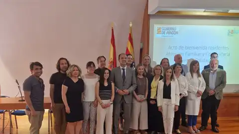 Bancalero con los MIR en un acto de bienvenida en Catalayud Bancalero con los MIR en un acto de bienvenida en Catalayud