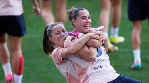 Selección femenina de fútbol, Cata Coll y Claudia Pina Selección femenina de fútbol, Cata Coll y Claudia Pina