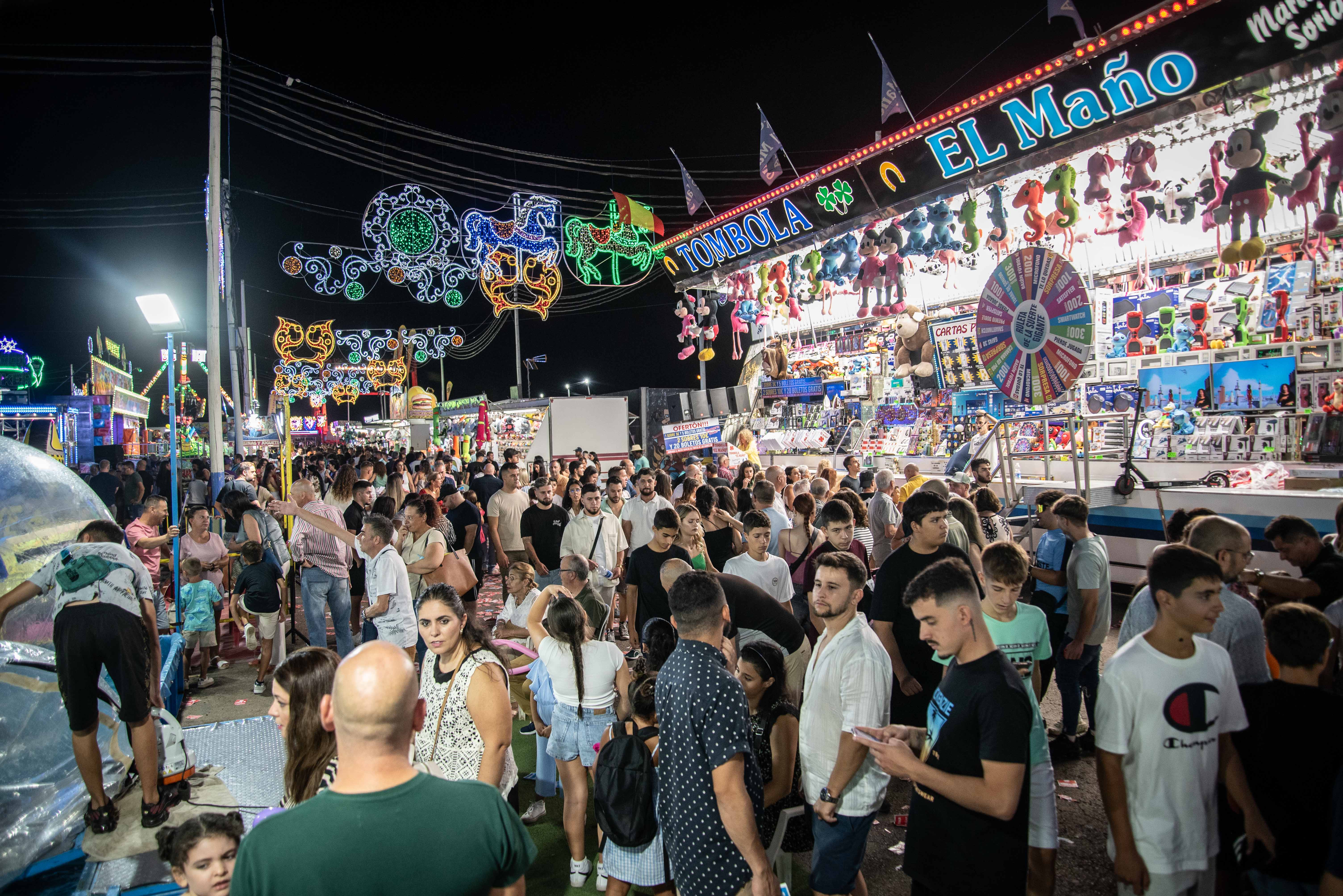 Bares y Restaurantes de Mérida valoran el "éxito de participación y dinamización" de la feria en el centro Bares y Restaurantes de Mérida valoran el "éxito de participación y dinamización" de la feria en el centro