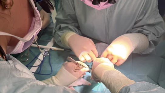 Cirujanos cardiacos pediátricos del Hospital público 12 de Octubre corrigen en Burgos una malformación en el corazón de un bebé prematuro Cirujanos cardiacos pediátricos del Hospital público 12 de Octubre corrigen en Burgos una malformación en el corazón de un bebé prematuro