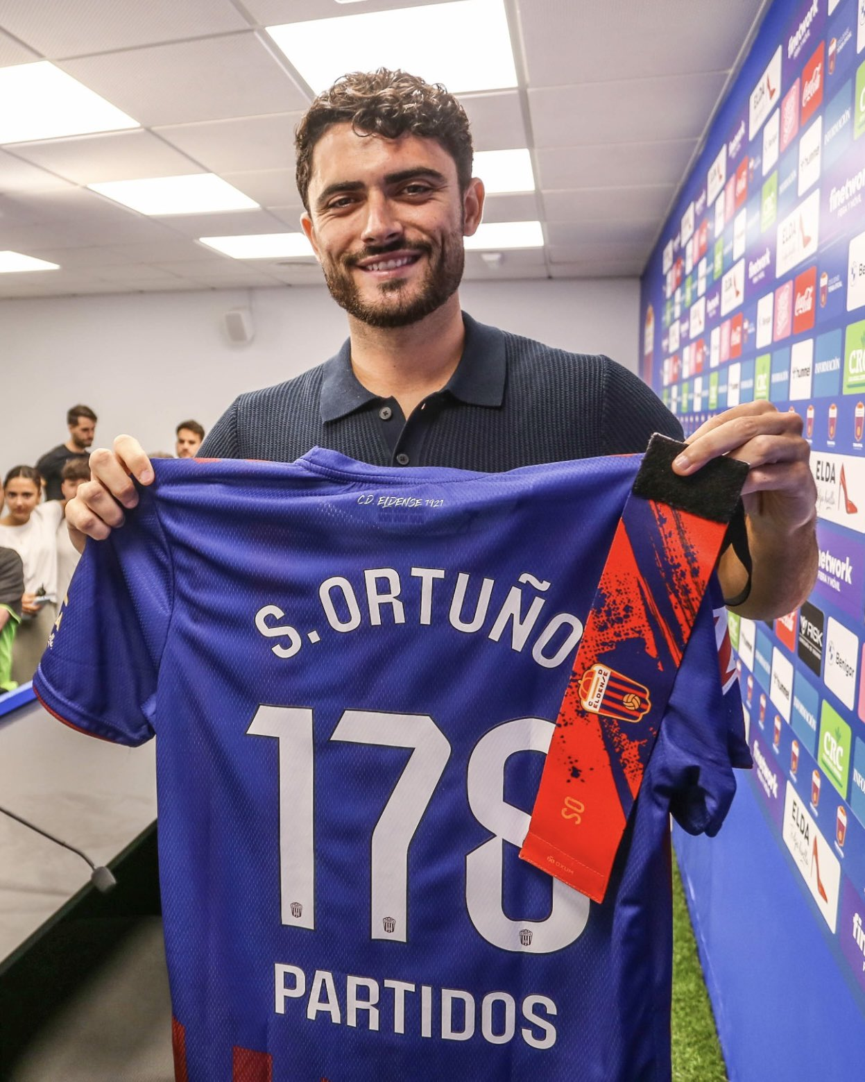 Sergio Ortuño se despide del Eldense: "Es una decisión personal, no ha influido el descenso" Sergio Ortuño se despide del Eldense: "Es una decisión personal, no ha influido el descenso"