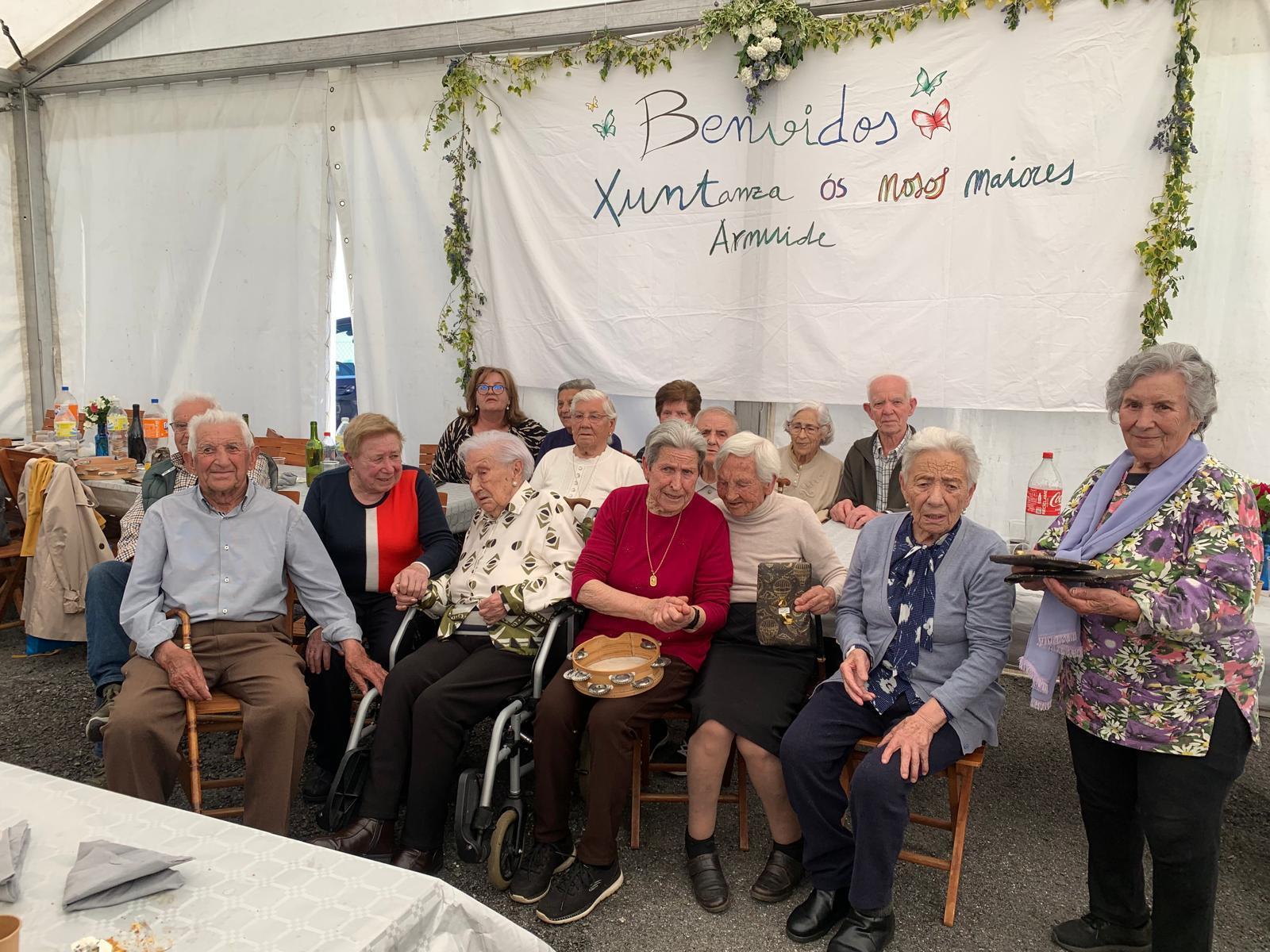 A Deputación de Ourense homenaxea ás mulleres rurais de Arnuide A Deputación de Ourense homenaxea ás mulleres rurais de Arnuide