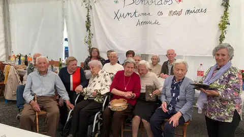 A Deputación de Ourense homenaxea ás mulleres rurais de Arnuide A Deputación de Ourense homenaxea ás mulleres rurais de Arnuide