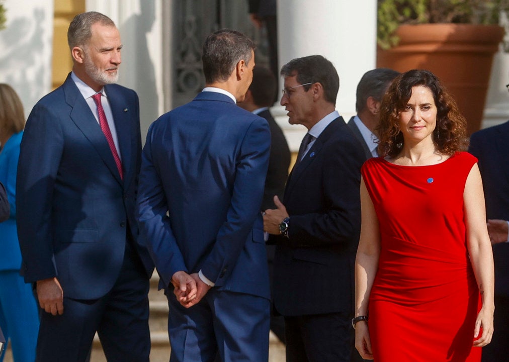 Los barones del PP reclaman elecciones y Pedro Sánchez les responde que agotará la legislatura Los barones del PP reclaman elecciones y Pedro Sánchez les responde que agotará la legislatura