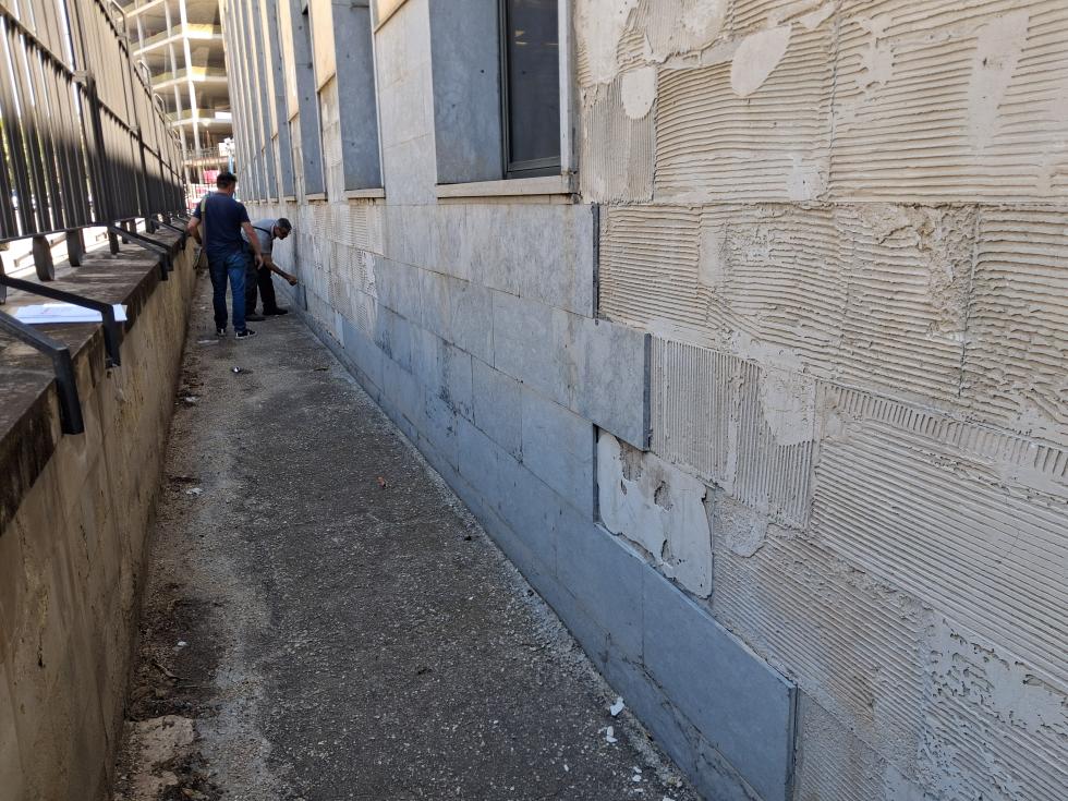 Comienzan las obras de reparación de las fachadas del Palacio de Justica de Benalúa Comienzan las obras de reparación de las fachadas del Palacio de Justica de Benalúa