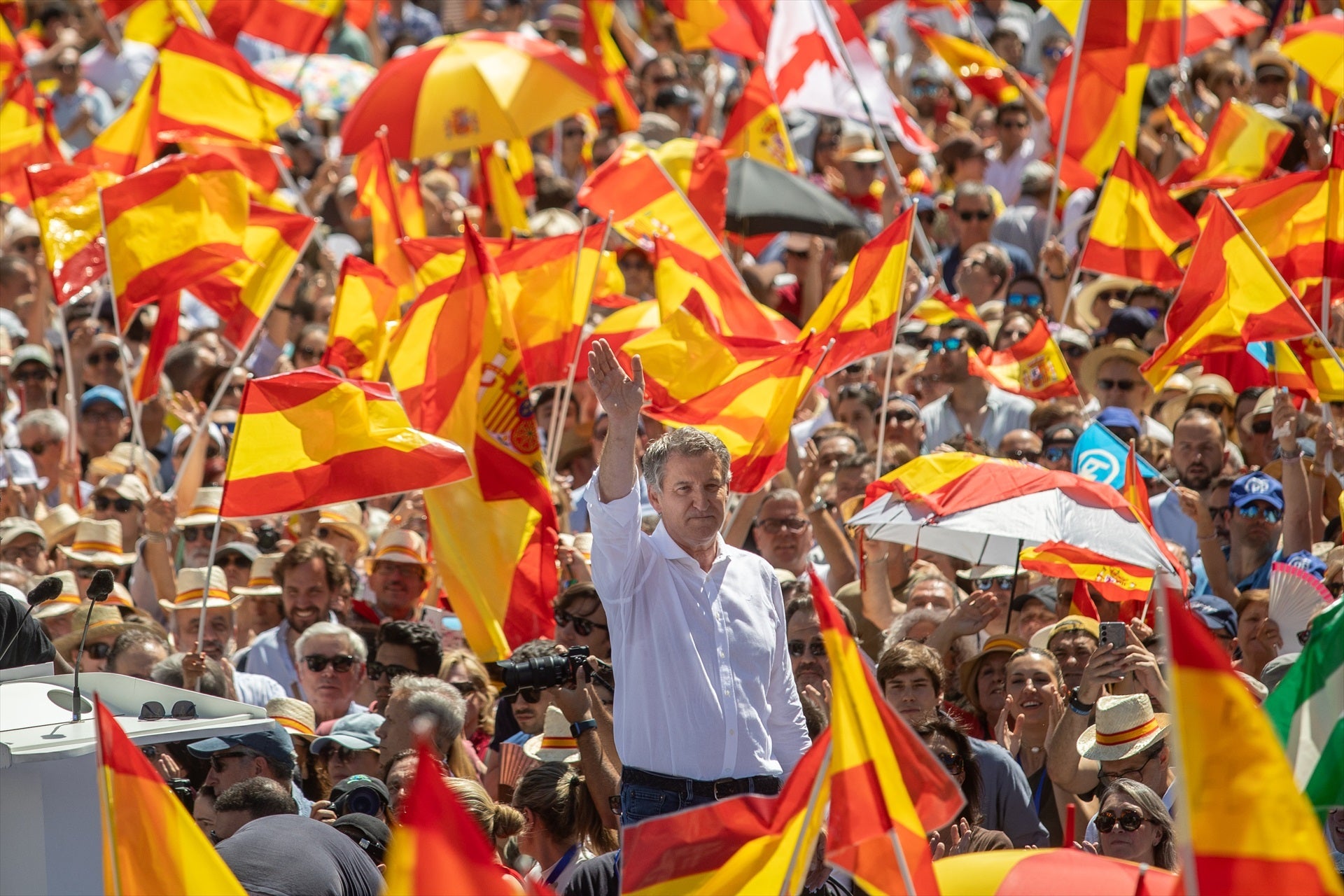 Tertulia: la manifestación del PP contra el Gobierno y las reacciones del PSOE Tertulia: la manifestación del PP contra el Gobierno y las reacciones del PSOE