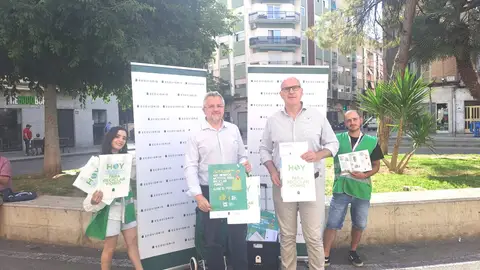 El vicealcalde Manuel Villar y Roberto Fuentes de Ecovidrio El vicealcalde Manuel Villar y Roberto Fuentes de Ecovidrio