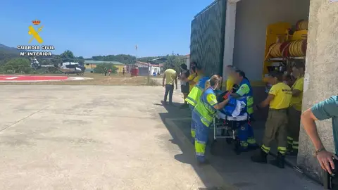 Rescatada una niña de 11 años tras resultar herida mientras practicaba barranquismo en 'El Gargantón' en Guijo Rescatada una niña de 11 años tras resultar herida mientras practicaba barranquismo en 'El Gargantón' en Guijo
