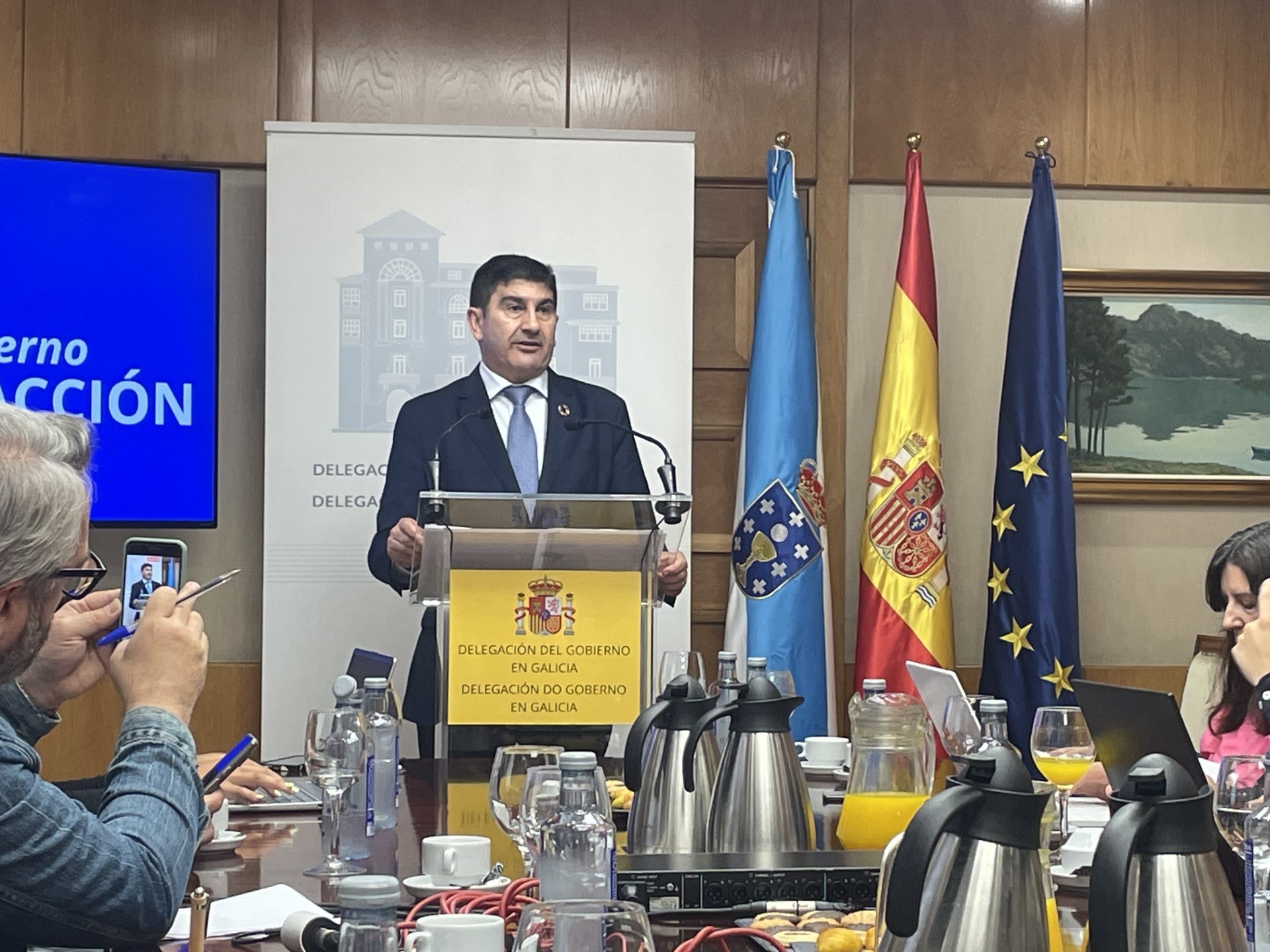 El delegado del Goberno niega que Ferrol esté "abandonado" para conectar por tren con Madrid El delegado del Goberno niega que Ferrol esté "abandonado" para conectar por tren con Madrid