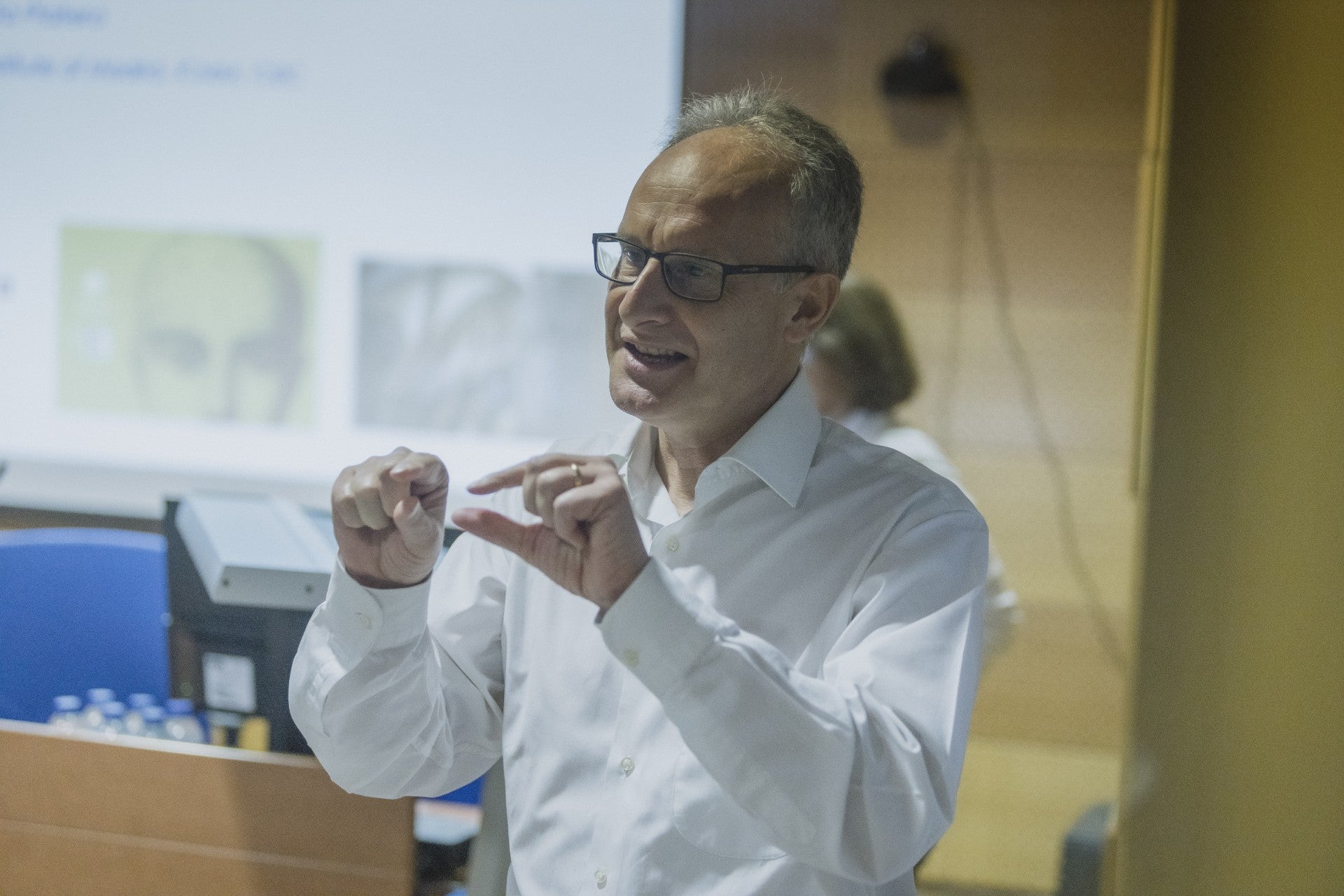 El investigador aragonés José María de Teresa, presidente electo de la Sociedad Europa de Física El investigador aragonés José María de Teresa, presidente electo de la Sociedad Europa de Física