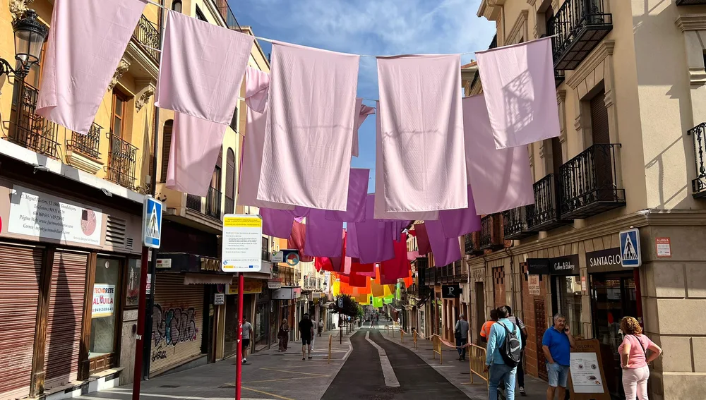 La calle Miguel Fluiters decorada para el Maratón de Cuentos La calle Miguel Fluiters decorada para el Maratón de Cuentos