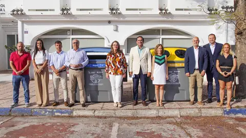 Mancomunidad distribuirá 600 nuevos contenedores de envases ligeros y papel-cartón Urbaser