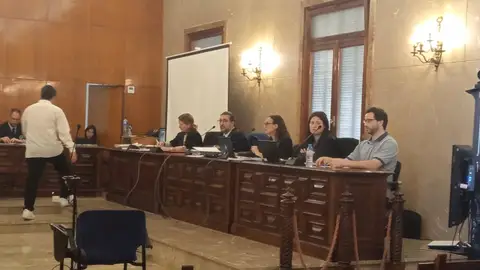 El acusado del crimen de es Carnatge, en un momento del juicio. El acusado del crimen de es Carnatge, en un momento del juicio.