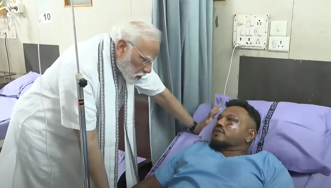 El milagro del superviviente del avión estrellado en la India "Cuando me levanté, había cadáveres a mi alrededor" El milagro del superviviente del avión estrellado en la India "Cuando me levanté, había cadáveres a mi alrededor"