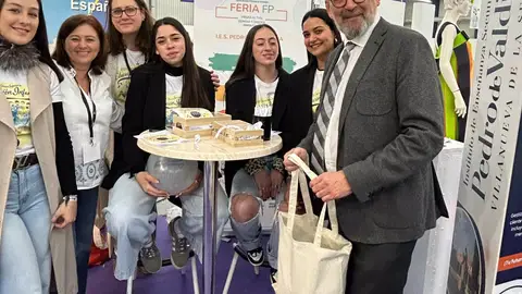 La Junta convoca las ayudas complementarias para estudiantes de ciclos formativos de Grado Superior del Erasmus+ La Junta convoca las ayudas complementarias para estudiantes de ciclos formativos de Grado Superior del Erasmus+