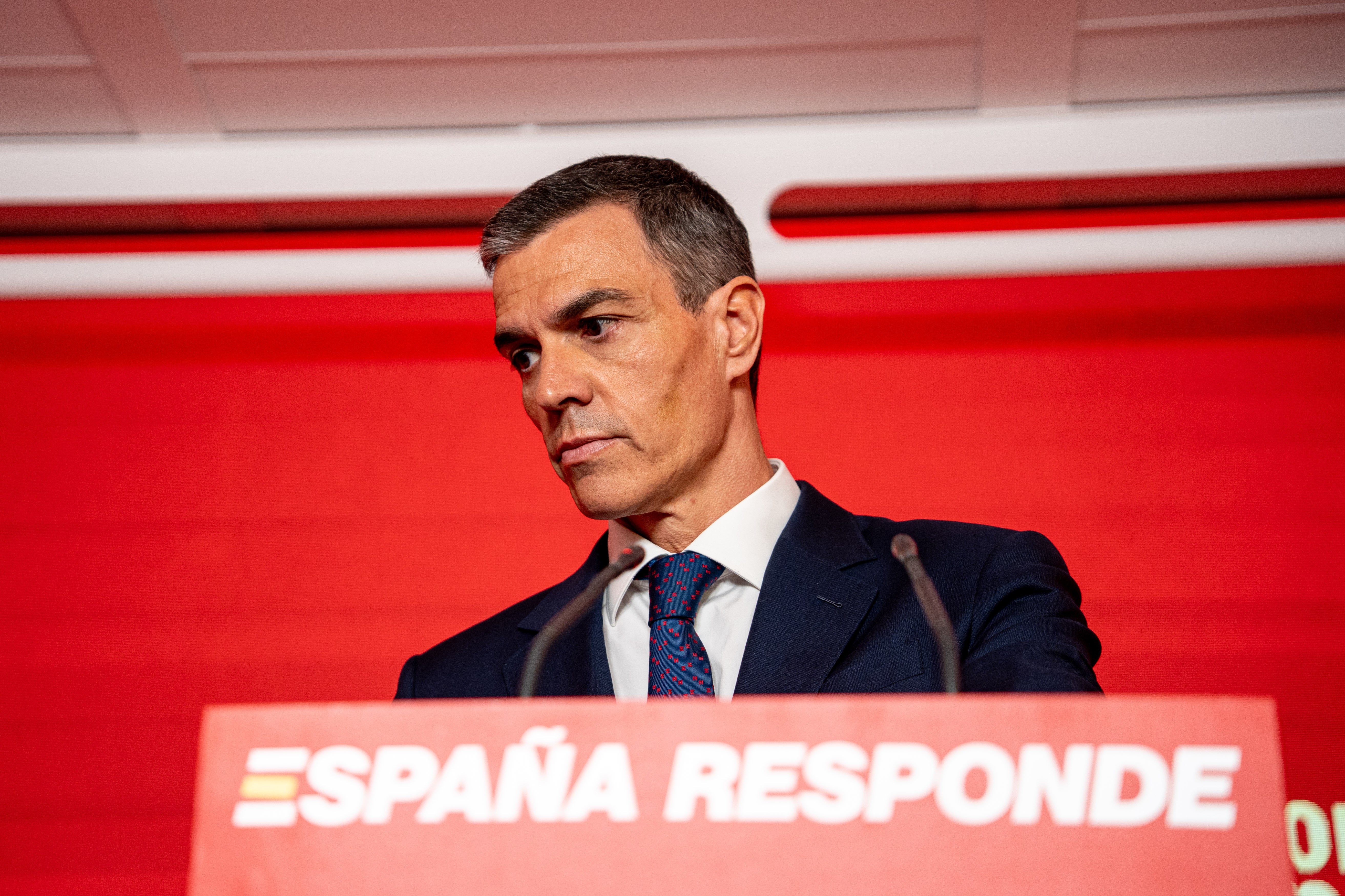Ainhoa Martínez desvela qué se dice en el PSOE: "Hasta los más afines entienden que si hay que salvar al PSOE hay que echar a Pedro Sánchez" Ainhoa Martínez desvela qué se dice en el PSOE: "Hasta los más afines entienden que si hay que salvar al PSOE hay que echar a Pedro Sánchez"