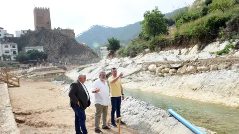Vicent Mompó ha visitado las infraestructuras dañadas en Sot de Chera. Vicent Mompó ha visitado las infraestructuras dañadas en Sot de Chera.