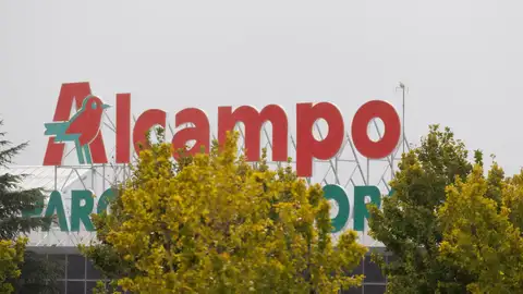 El acuerdo de Alcampo fija en 79 los despidos y ningún cierre en Aragón El acuerdo de Alcampo fija en 79 los despidos y ningún cierre en Aragón