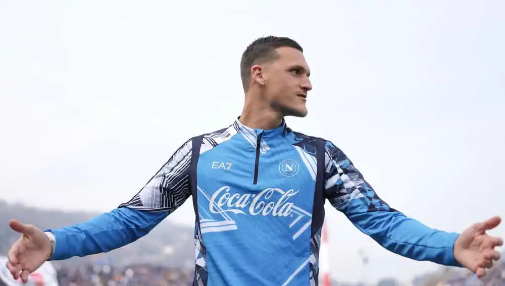 Rafa Marín con el Nápoles Rafa Marín con el Nápoles