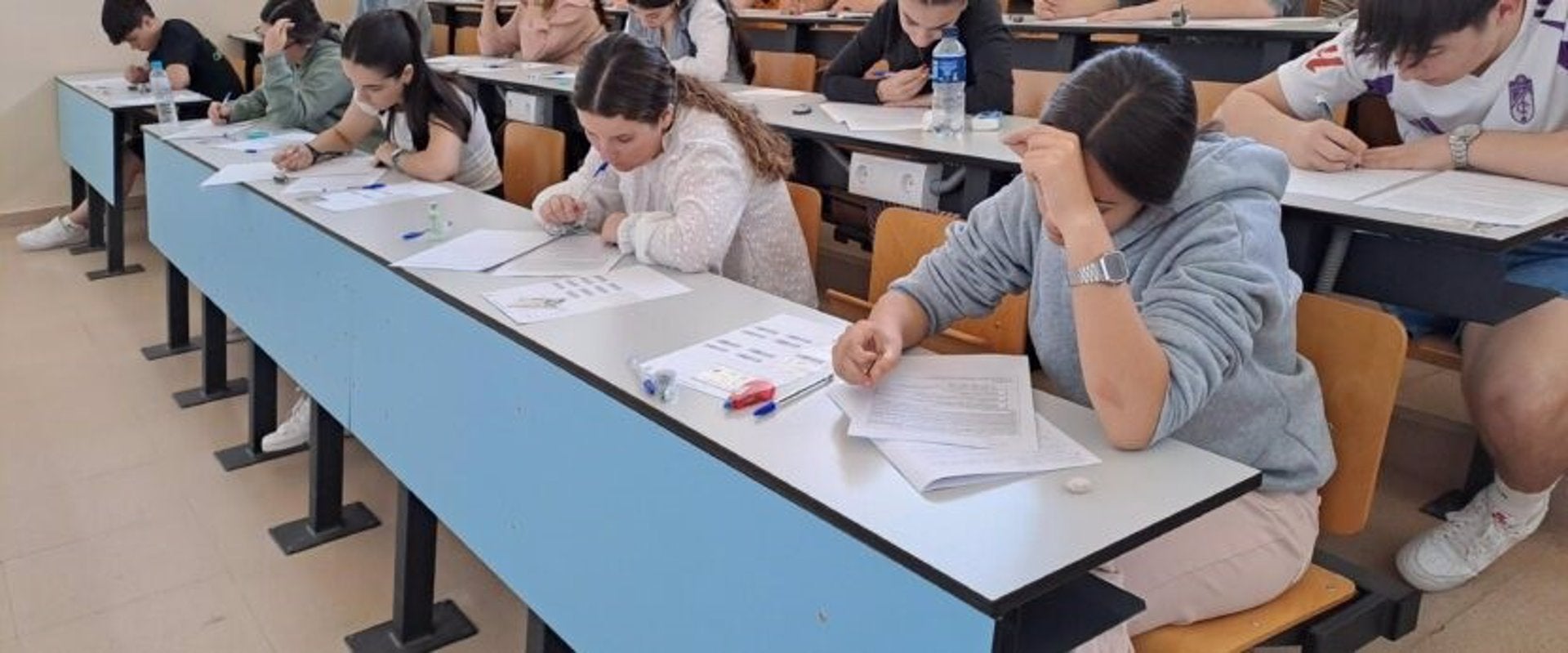 El 94,9% de los estudiantes extremeños aprueba la primera PAU competencial El 94,9% de los estudiantes extremeños aprueba la primera PAU competencial