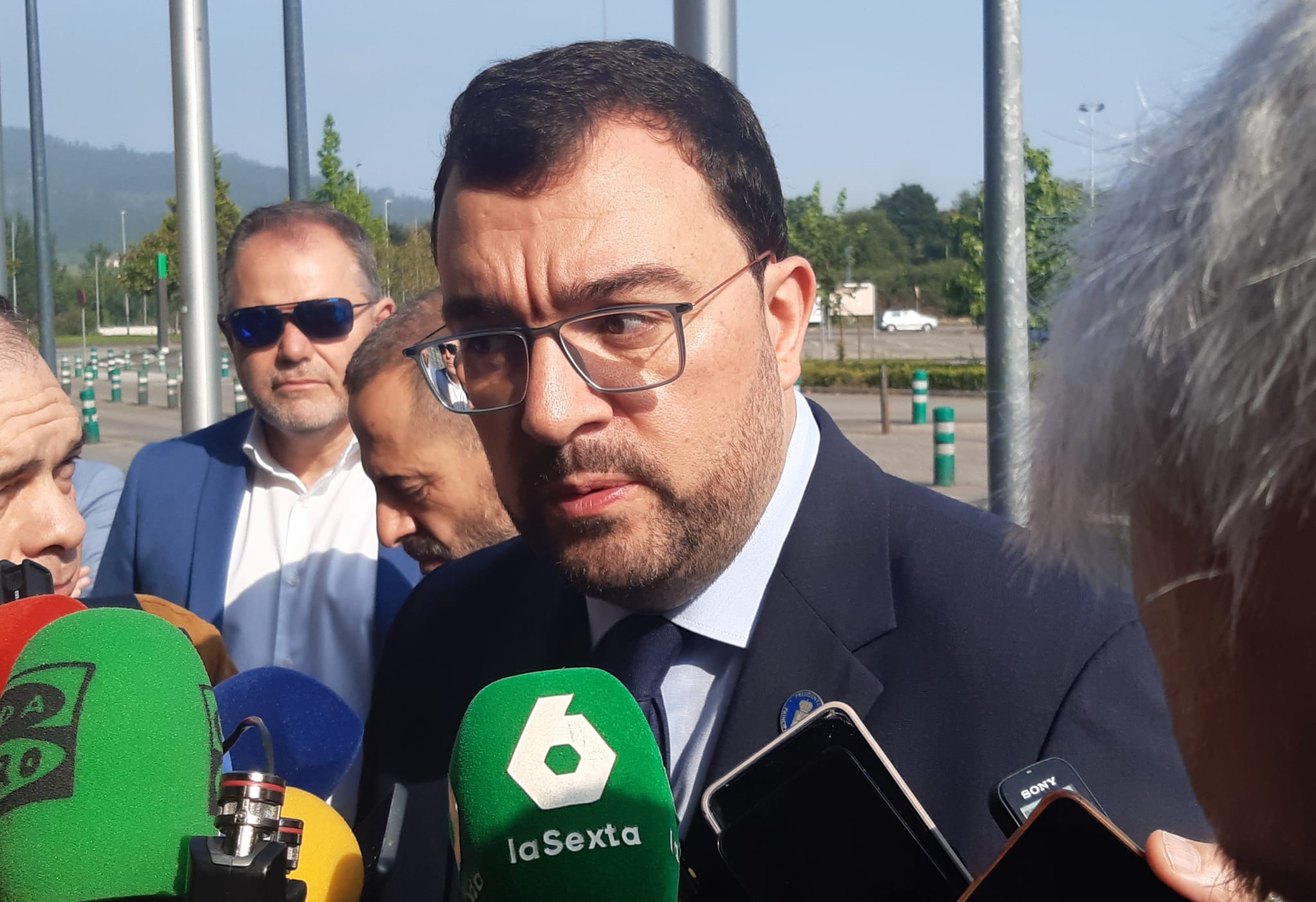 Barbón entiende las razones de Pedro Sánchez para no adelantar elecciones Barbón entiende las razones de Pedro Sánchez para no adelantar elecciones