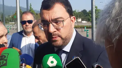Barbón entiende las razones de Pedro Sánchez para no adelantar elecciones Barbón entiende las razones de Pedro Sánchez para no adelantar elecciones