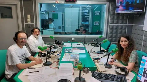 El gobierno local califica de "acto vandálico" las nuevas pintadas en la Catedral mientras la oposición reclaman "sanciones administrativas inmediatas" y "más cámaras de seguridad" El gobierno local califica de "acto vandálico" las nuevas pintadas en la Catedral mientras la oposición reclaman "sanciones administrativas inmediatas" y "más cámaras de seguridad"